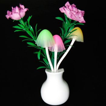 Ночник на фотоэлементе ST SM-JH004/PU (в розетку)